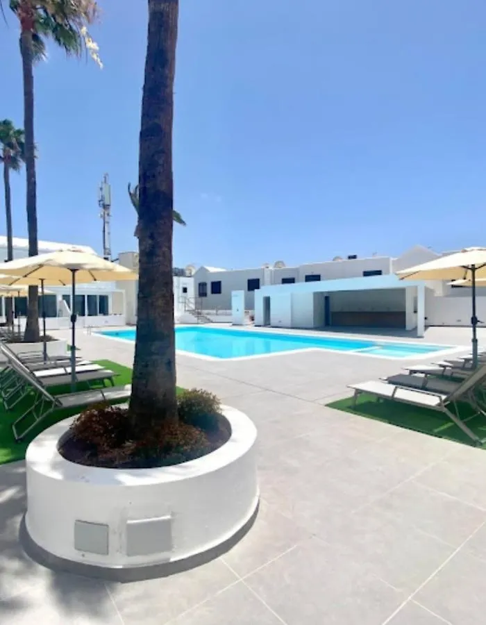 Apartment Volvoreta - Pool View- Good Wifi - Smart Tv - Residence Atlantic View Puerto del Carmen  0*, Puerto del Carmen (Lanzarote) Spain